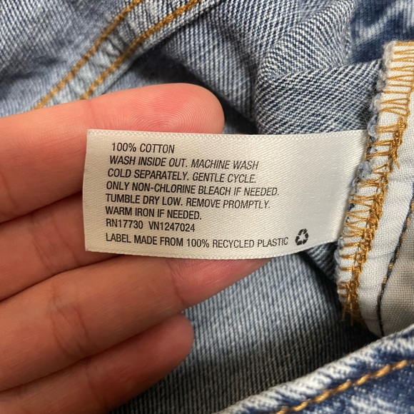 High waisted Jean Shorts - Picture 3 of 4